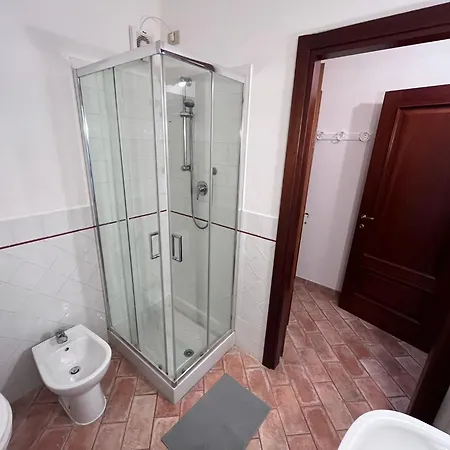 Tenuta Poggio Farnia *